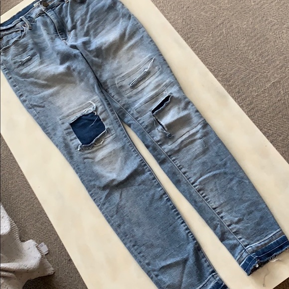 BDG High-Rise Twig Ankle Patched Jeans - Picture 5 of 6